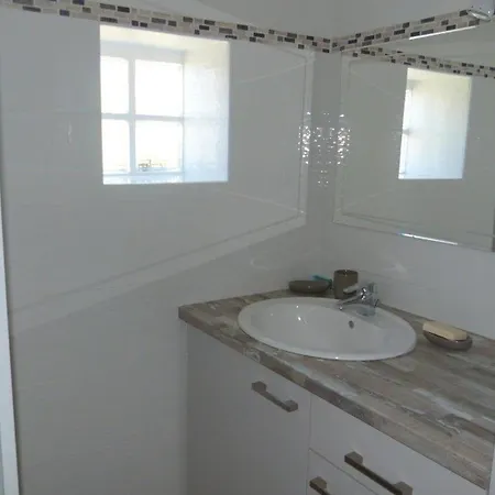 Hébergement de vacances Maison A Noirmoutier, 3 Chambres, Parking, Proche - Fr-1-823-114